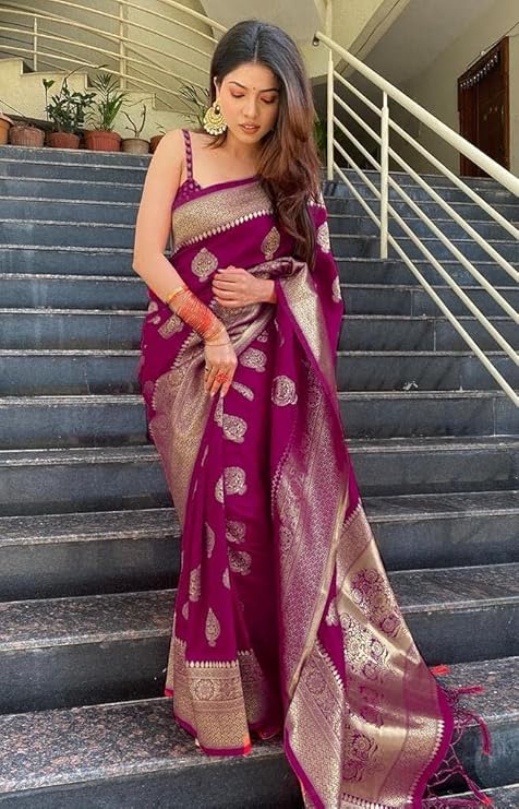 Women's Trendy Color Saree