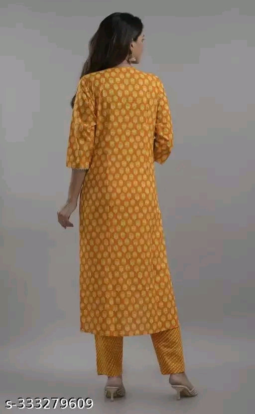 Fashionable Women Kurta Sets